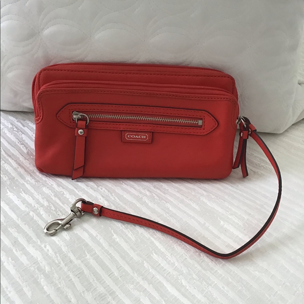 Coach Leather wristlet/wallet
